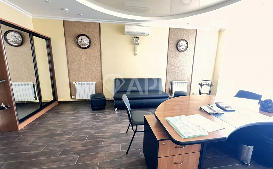 Сдам офисное помещение с мебелью, 30 м² фото