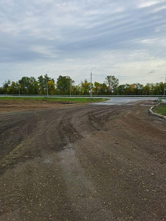 Земля с оформленным съездом 37000 м2 фото