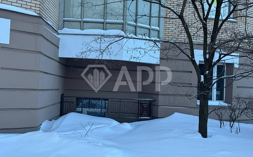 Сдам торговое помещение, 154,6 м² фото