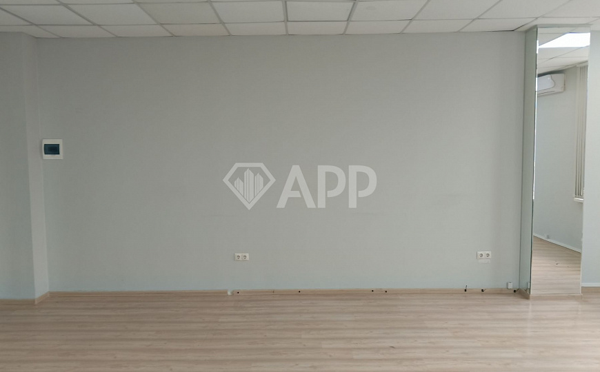 Сдаю офисное помещение, 46 м² фото
