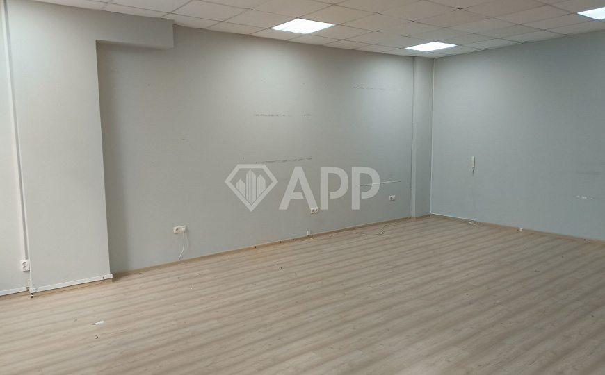 Сдаю офисное помещение, 46 м² фото