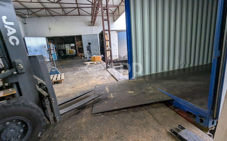 Сдам складское помещение, 735 м² фото