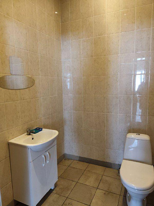 Сдам аренду отдельностоящее здание, можно по частям. фото