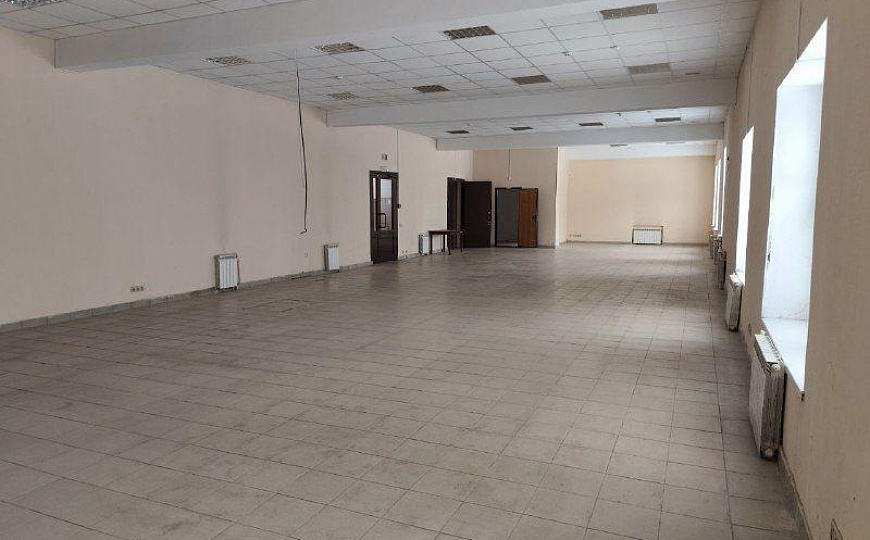 Сдам аренду отдельностоящее здание, можно по частям. фото