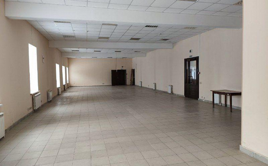 Сдам аренду отдельностоящее здание, можно по частям. фото