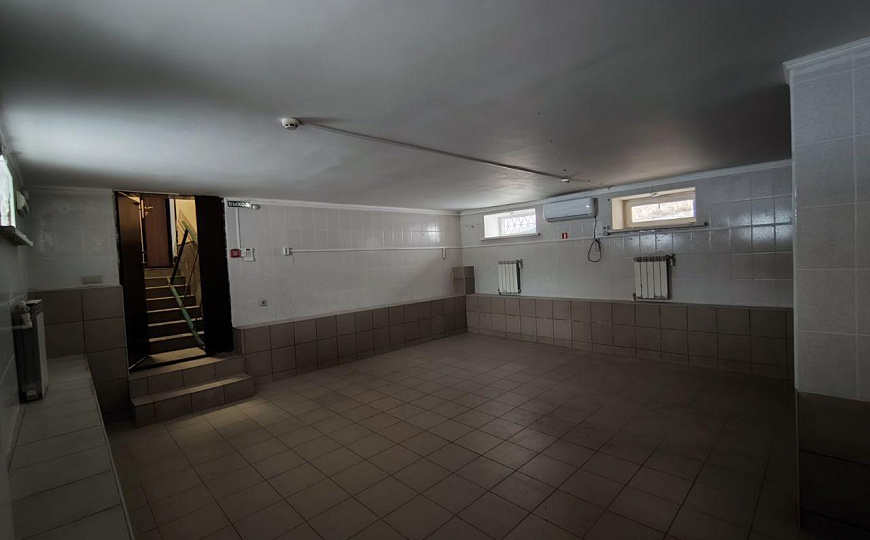 Сдам аренду отдельностоящее здание, можно по частям. фото