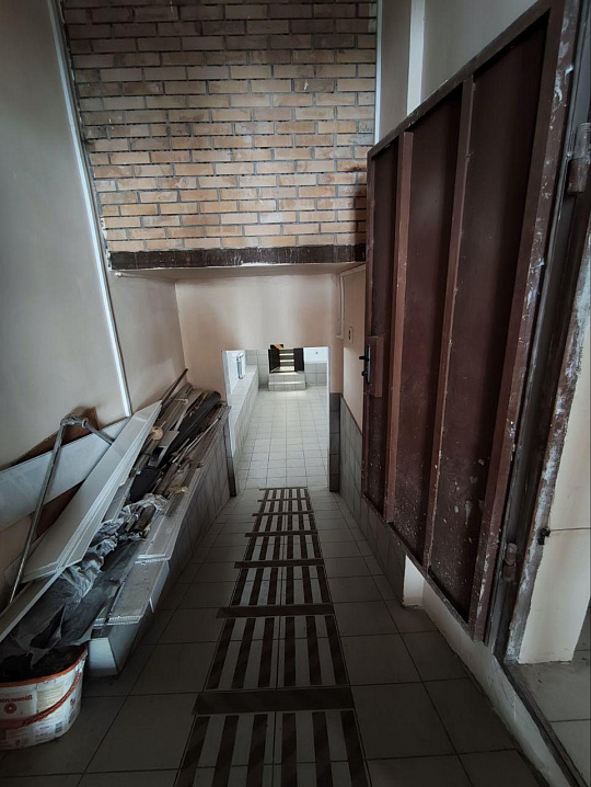 Сдам аренду отдельностоящее здание, можно по частям. фото