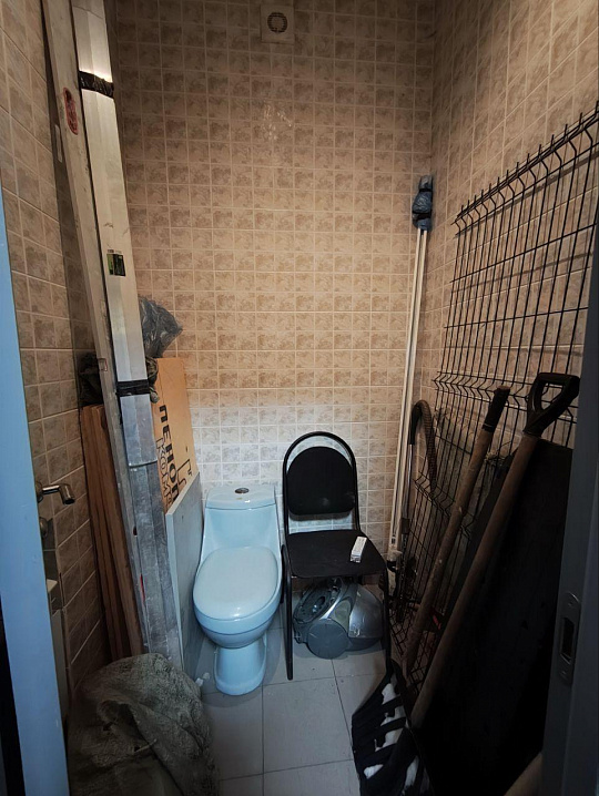 Сдам аренду отдельностоящее здание, можно по частям. фото