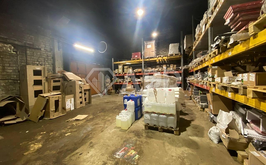 Тёплый большой склад, 450 р.за кВм фото