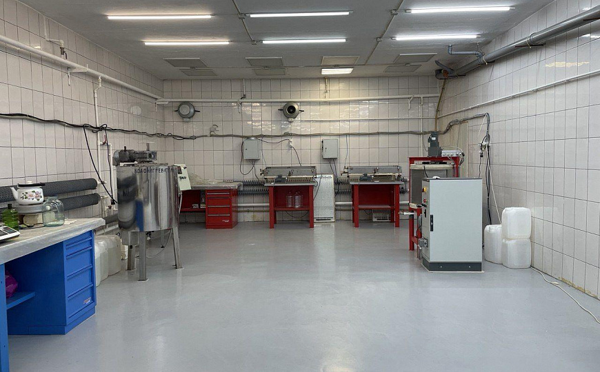 Продажа производственного здания с земельным участком фото