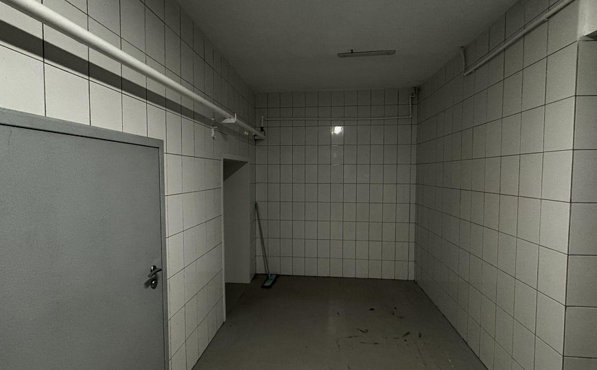 Продажа производственного здания с земельным участком фото