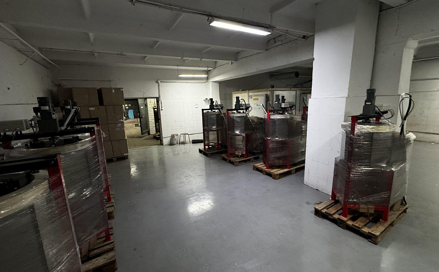 Продажа производственного здания с земельным участком фото