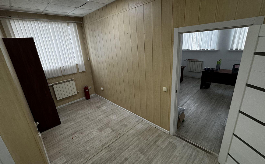 Продажа производственного здания с земельным участком фото