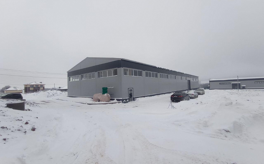 Продаю 1080 м² с земельным участком фото