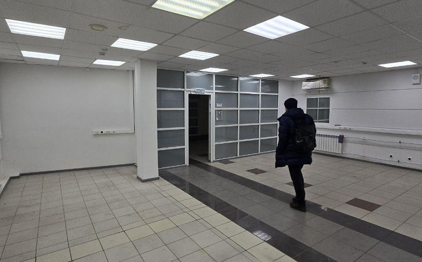 Сдам офисное помещение в оживленном районе фото