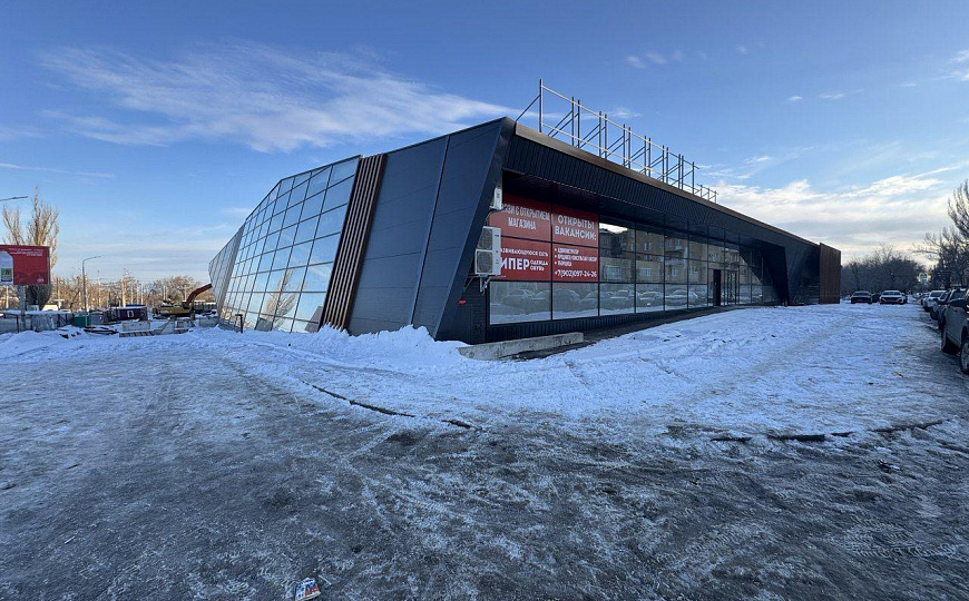 Сдаётся в аренду помещение в ТЦ «Монолит»  фото