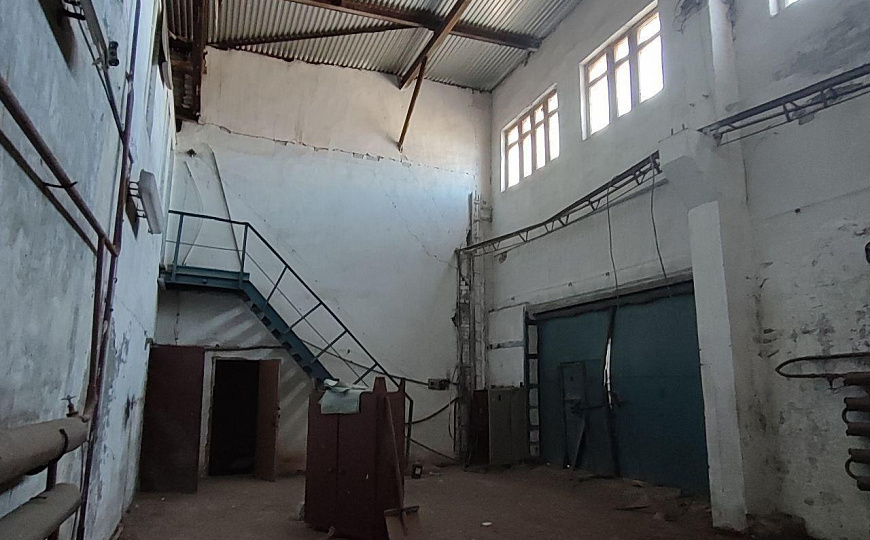 Производственно-складская база, 4 400 м² фото