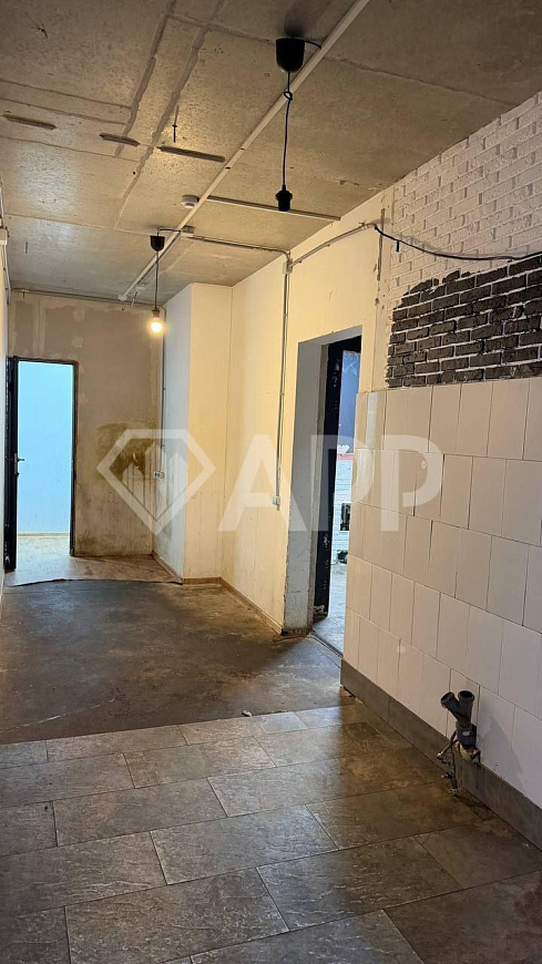 Сдам торговое помещение, 114 м² фото