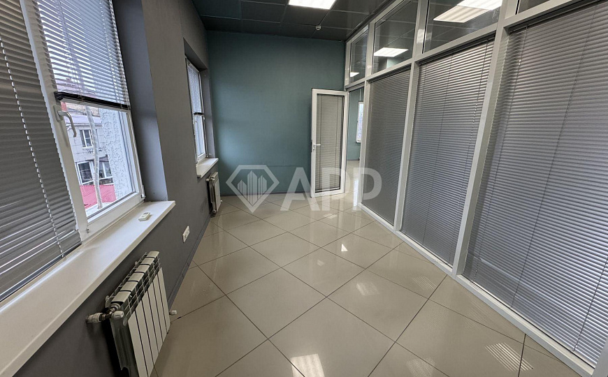 Сдам офисное помещение, 167 м² фото