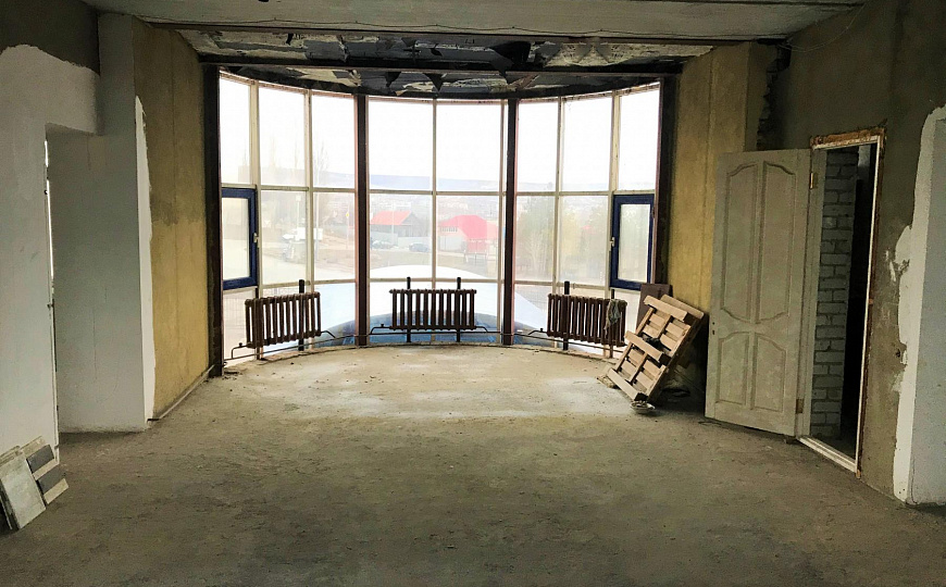 Отдельно стоящее здание, 1 330 м² фото