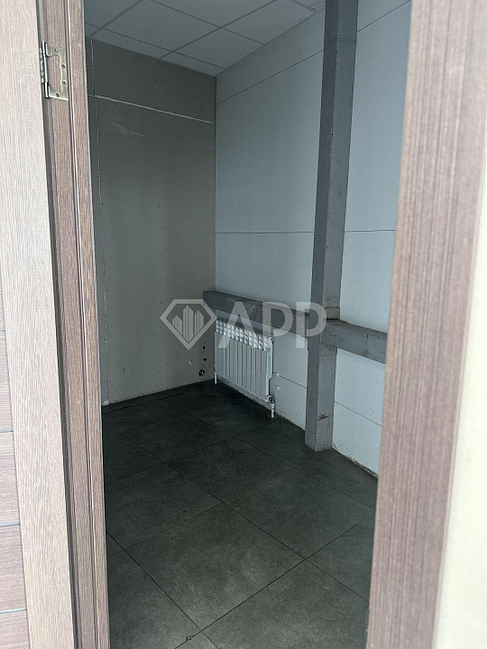 Аренда помещения свободного назначения , 215,7 м² фото