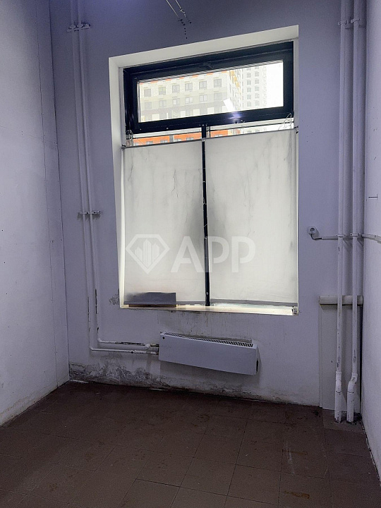 Сдам торговое помещение, 100 м² фото