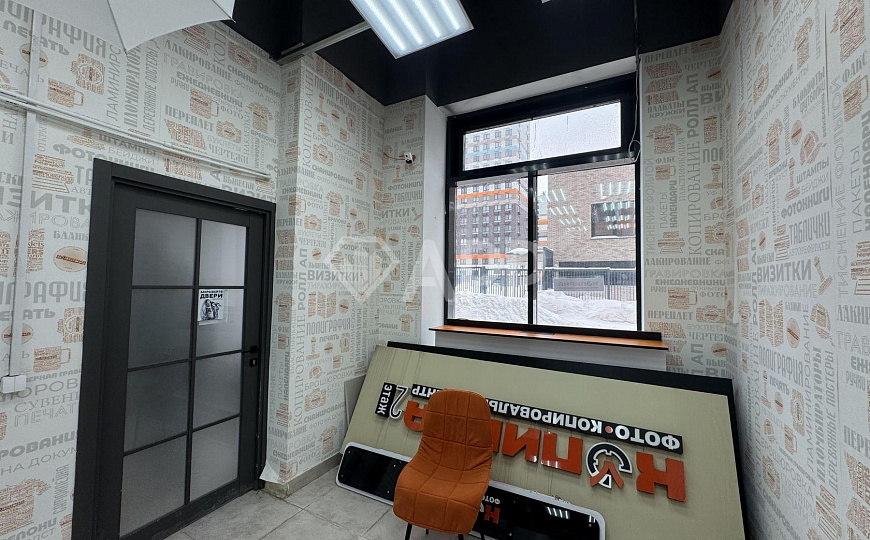 Сдам торговое помещение, 100 м² фото