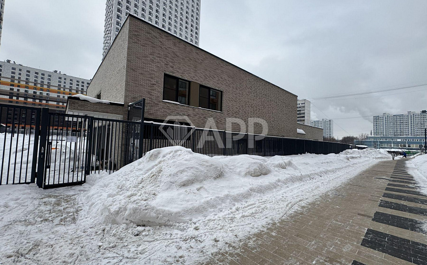 Сдам торговое помещение, 45 м² фото