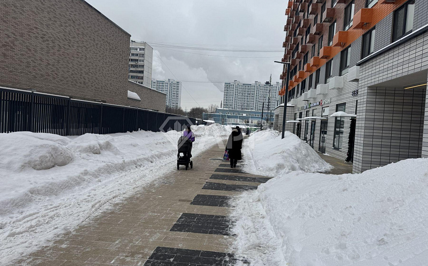 Сдам торговое помещение, 45 м² фото