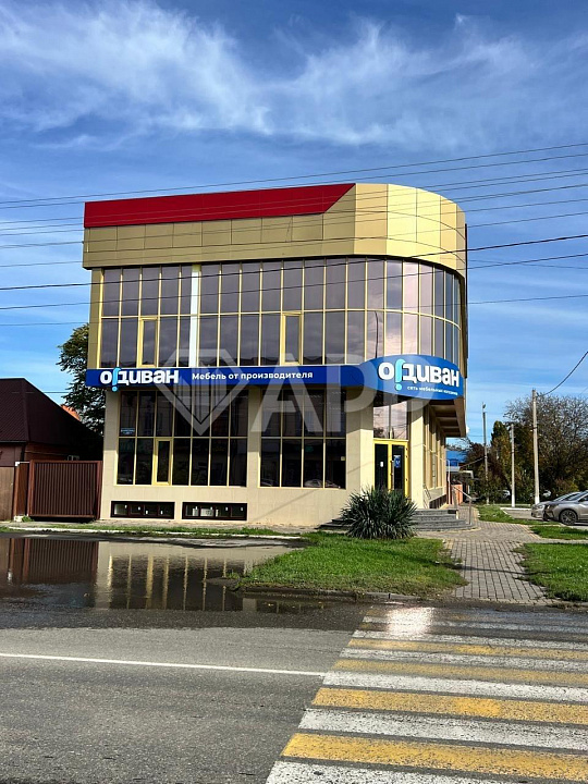 Помещение свободного назначения общей площадью 302 м² фото