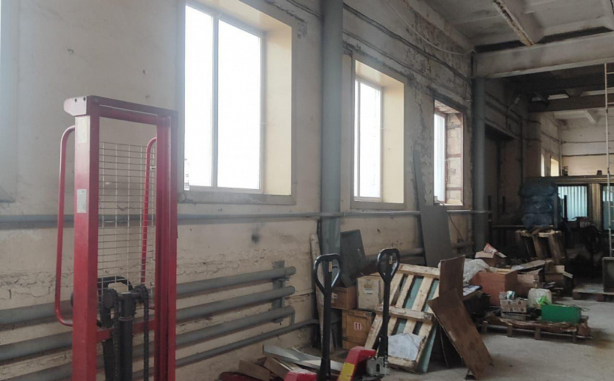 Производственные площади 690 м² фото