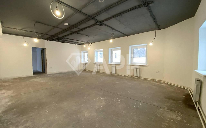 Отдельно стоящее здание на пешеходном трафике, 133,4м² фото