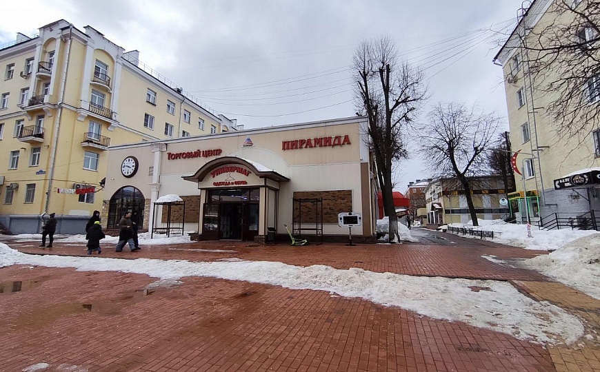 Сдам торговое помещение, от 40  до 363,8м² фото