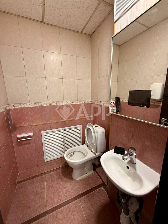 Офис в центре с (парковкой) фото