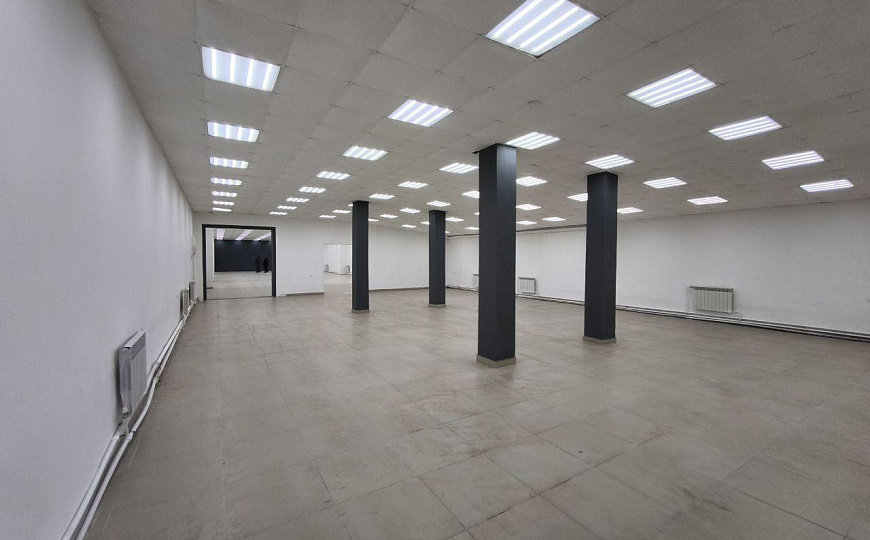 Сдам торговое помещение, 840 м² фото