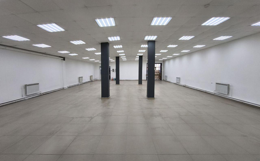 Сдам торговое помещение, 840 м² фото