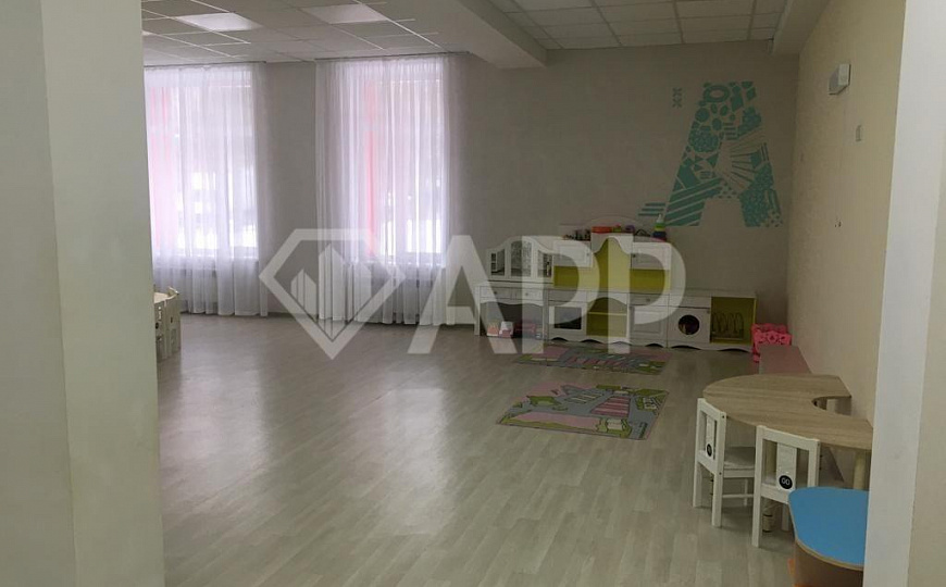 Продается отдельно стоящее здание 1 500 м² фото