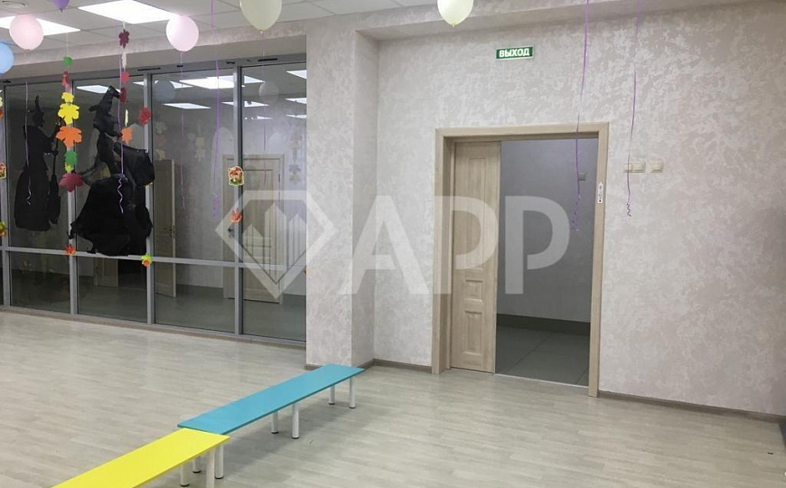 Продается отдельно стоящее здание 1 500 м² фото