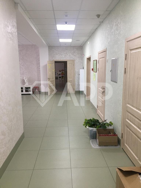 Продается отдельно стоящее здание 1 500 м² фото