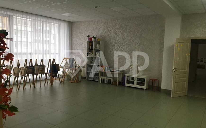 Продается отдельно стоящее здание 1 500 м² фото