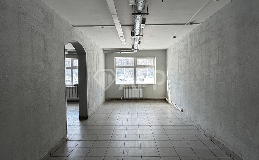 Сдаю торговое помещение 170 м² на Амирхана 41 фото