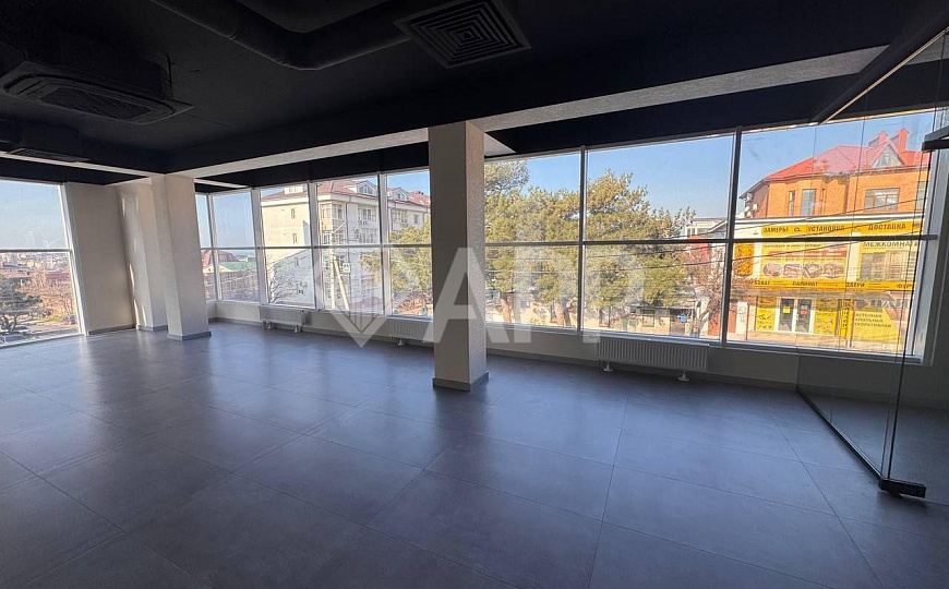 Сдам офисное помещение, 73,5 м² фото