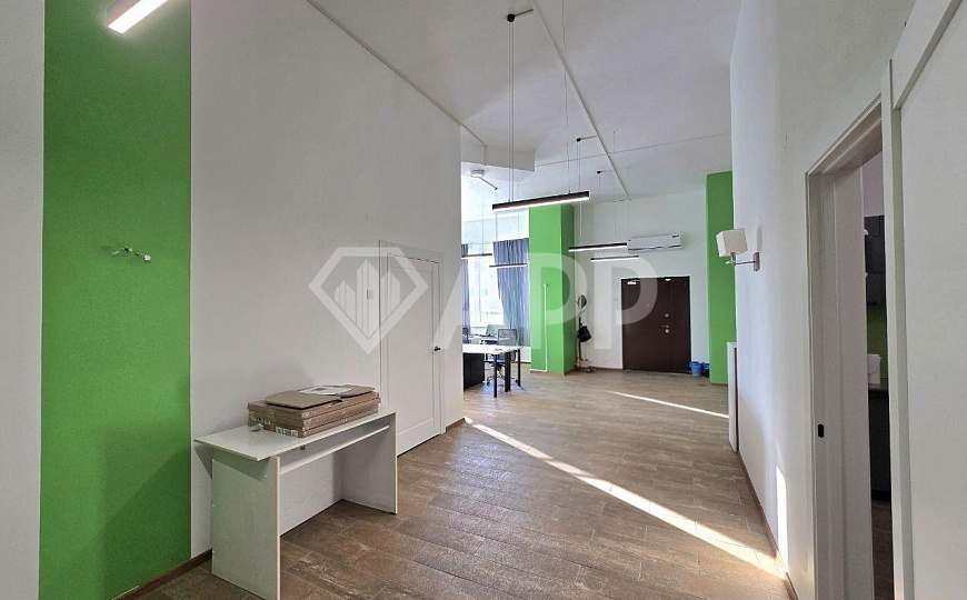 Офисное помещение, 106 кв.м фото