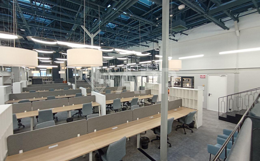 Сервисный офис на 200 рабочих мест фото