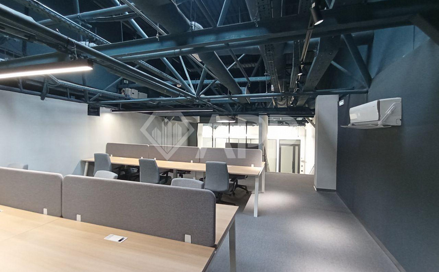 Сервисный офис на 200 рабочих мест фото