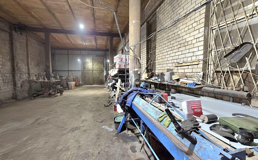 Автосервис на 1 линии, 200 кв.м фото