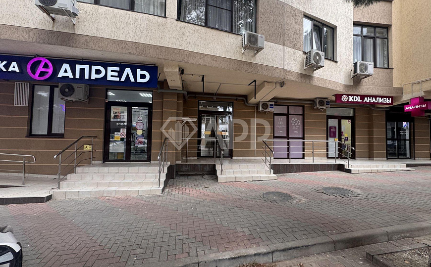 Сдам торговое помещение, 231 м² фото