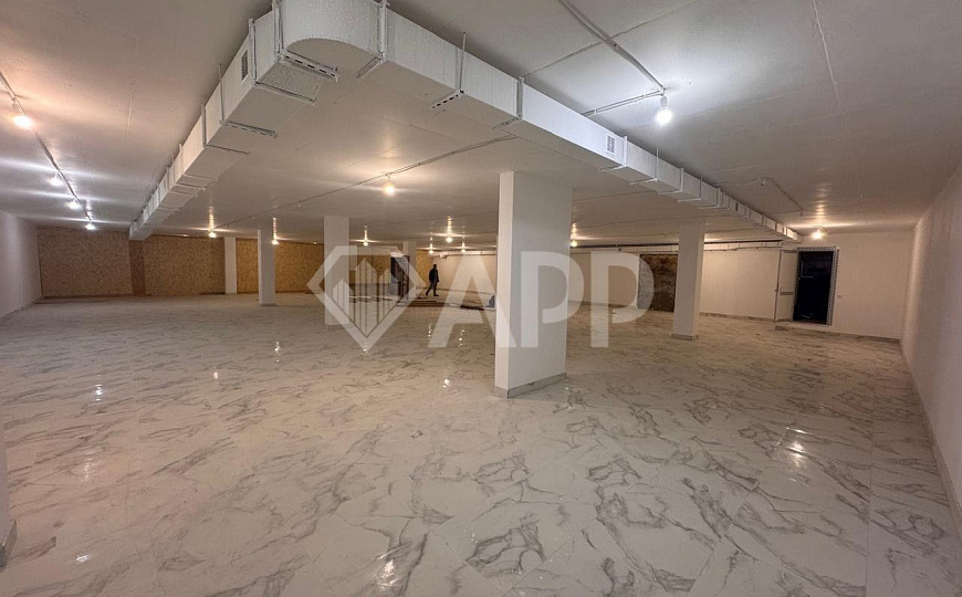 Сдам торговое помещение, 400 м² фото