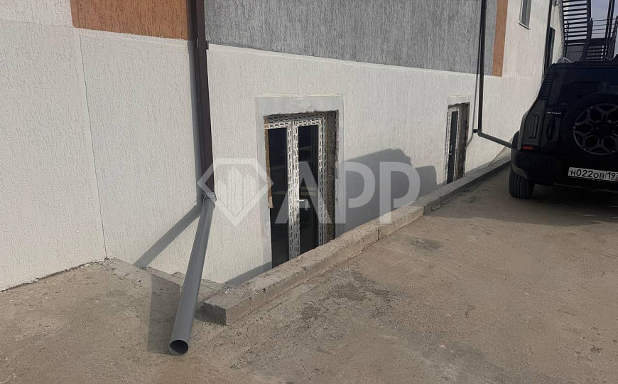 Сдам торговое помещение, 400 м² фото