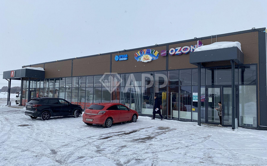 Помещение в аренду рядом с ТЦ фото